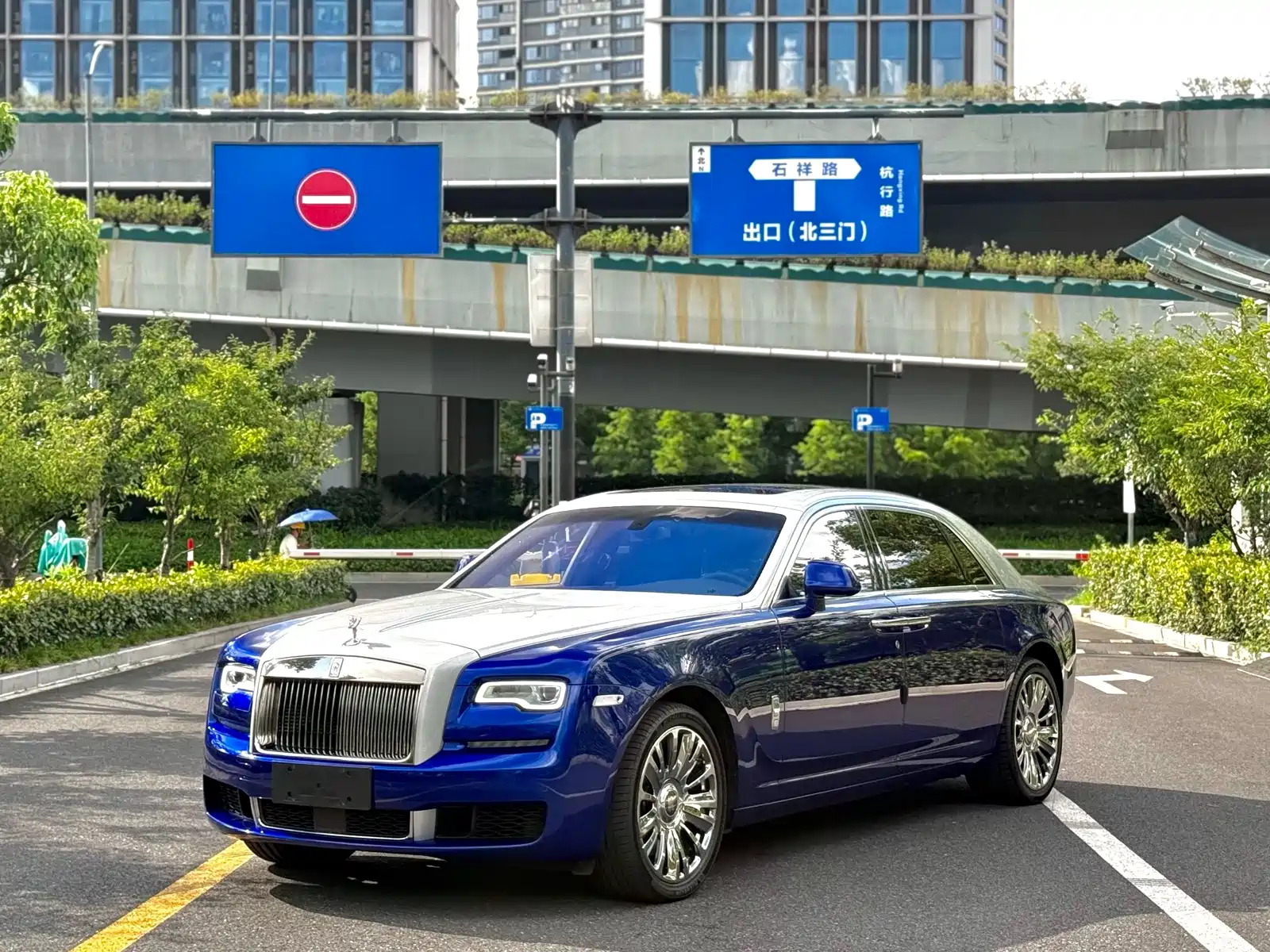 Фото 3 - Rolls-Royce Ghost