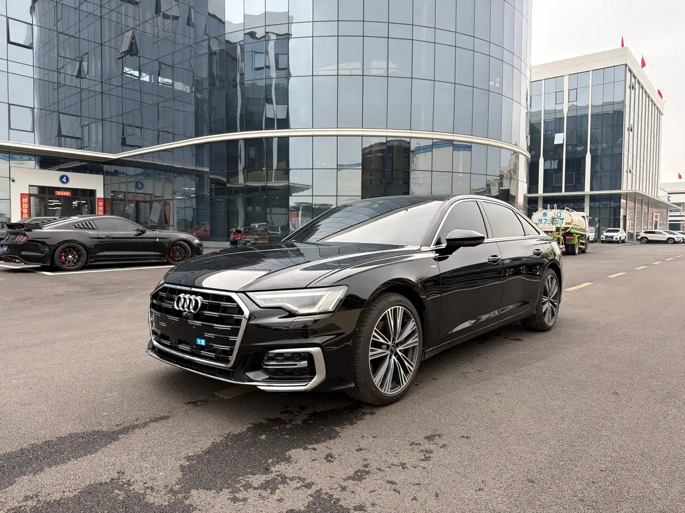Audi A6L 2024 45 TFSI quattro Premium Dynamic фото 2