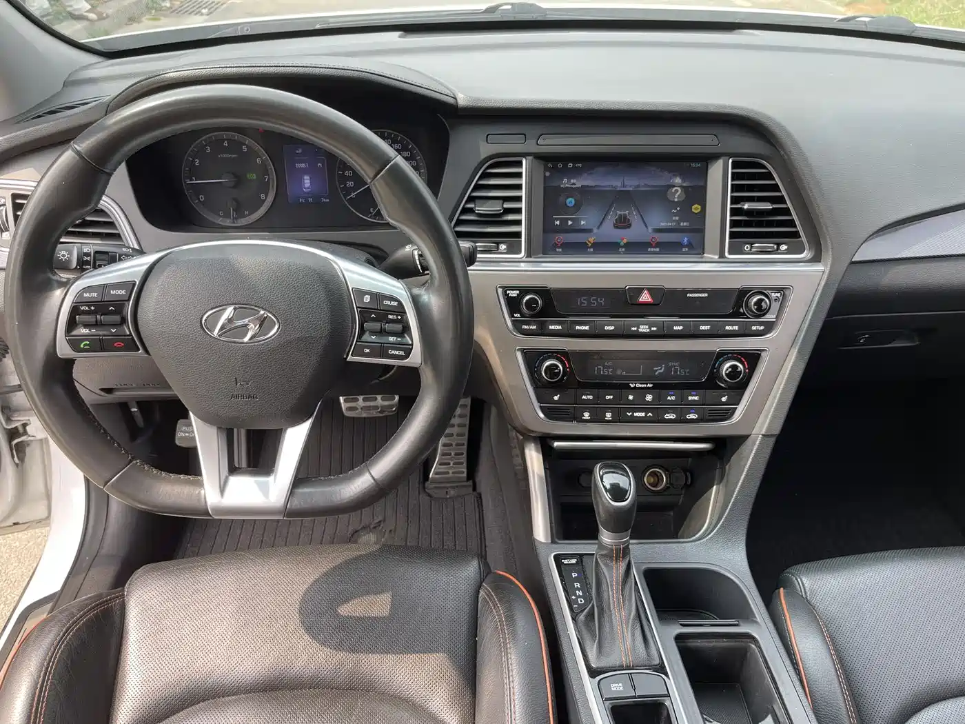 Hyundai Sonata 2015 1.6T GLS Smart фото 6