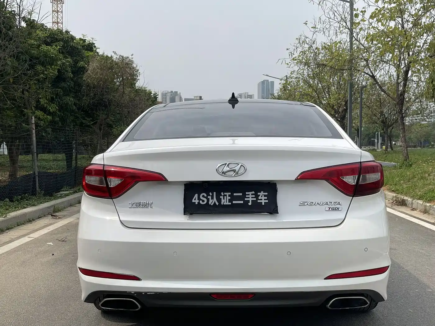 Hyundai Sonata 2015 1.6T GLS Smart фото 12