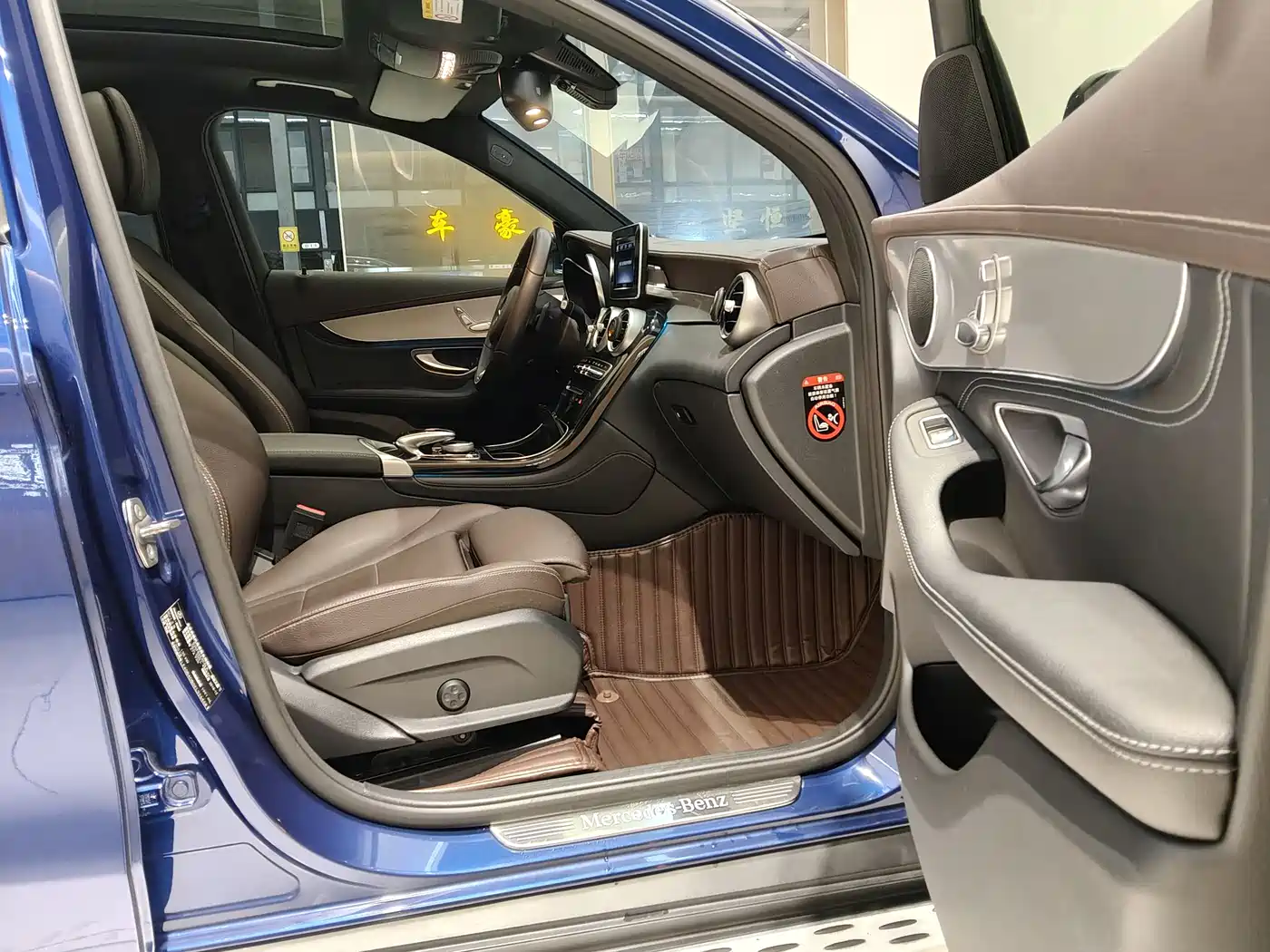 Mercedes-Benz GLC 2019 Model GLC 200 L 4MATIC фото 18
