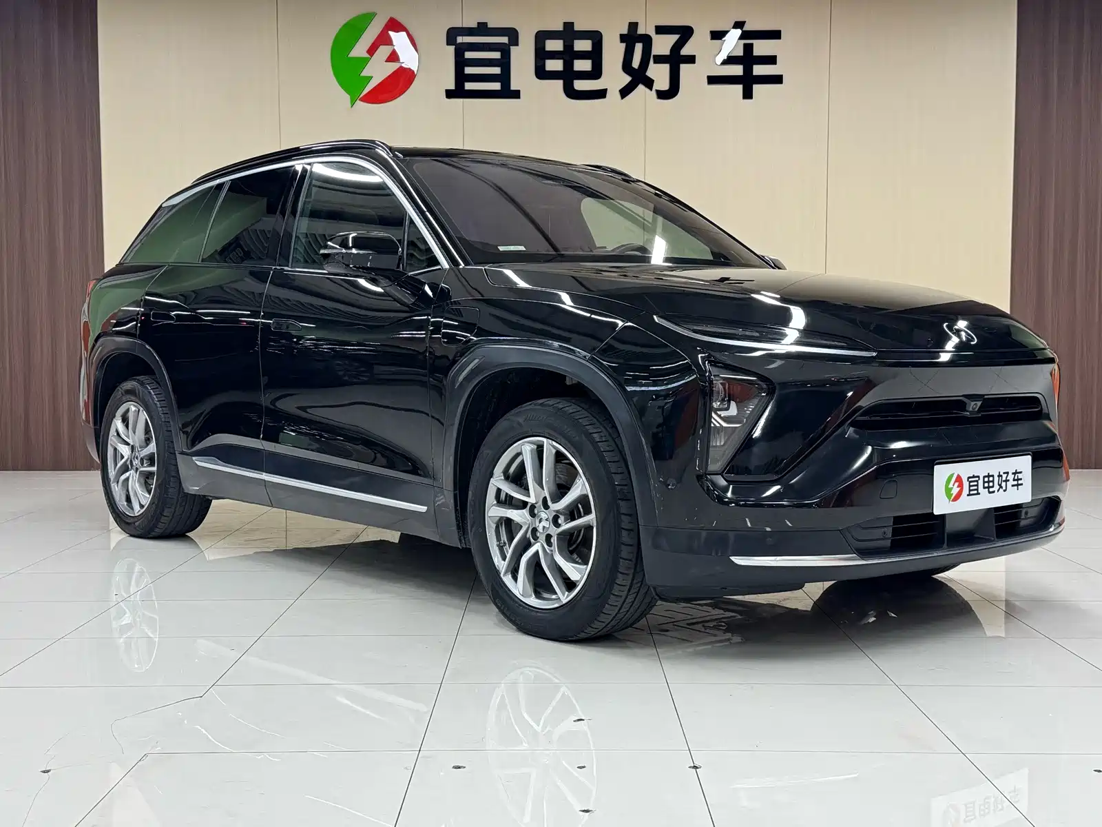 Фото 3 - NIO ES6