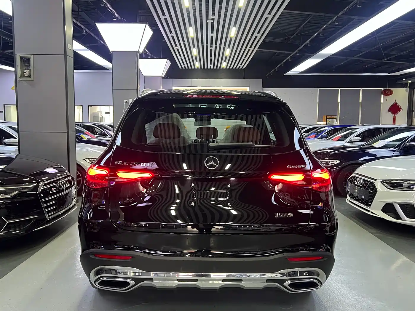 MERCEDES-BENZ GLC