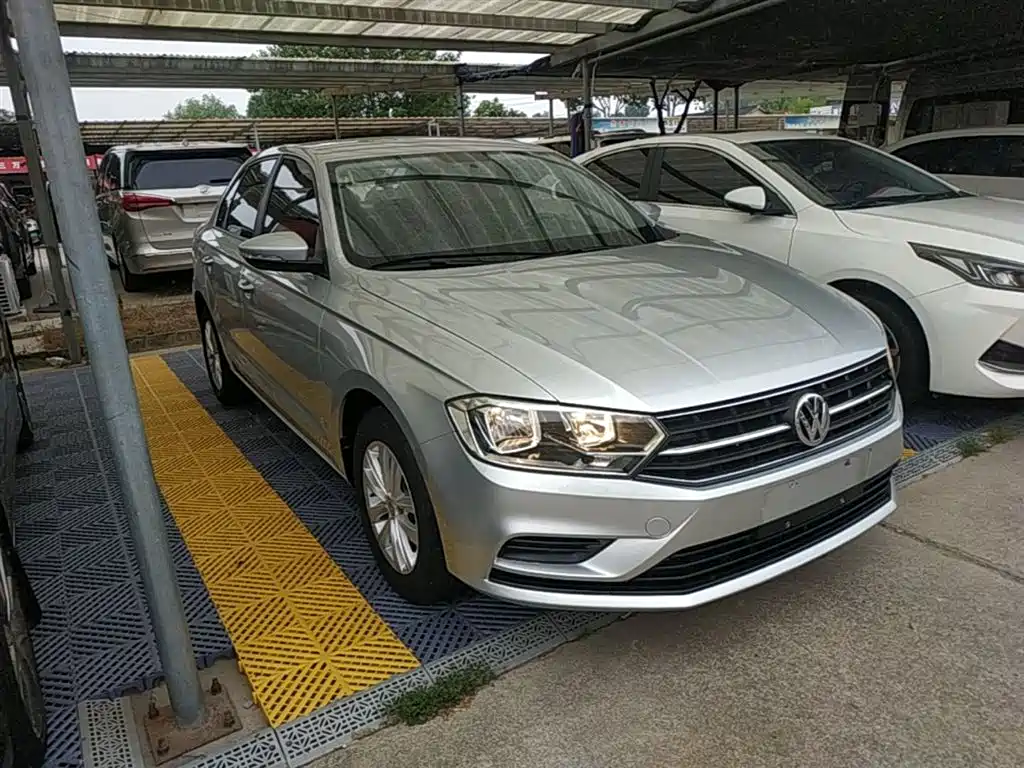 Volkswagen Bora 2016 Model 1.6L Manual Fashion фото 4