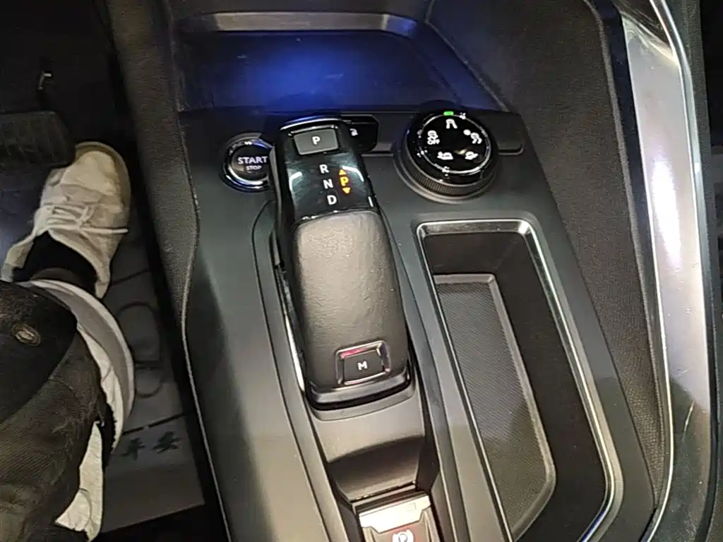 Peugeot 4008 2017 350THP Luxury Edition фото 14
