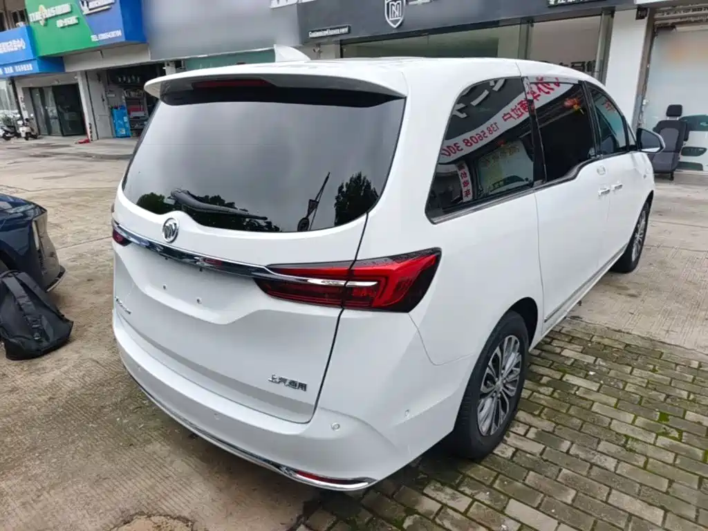 Фото 7 - Buick GL8