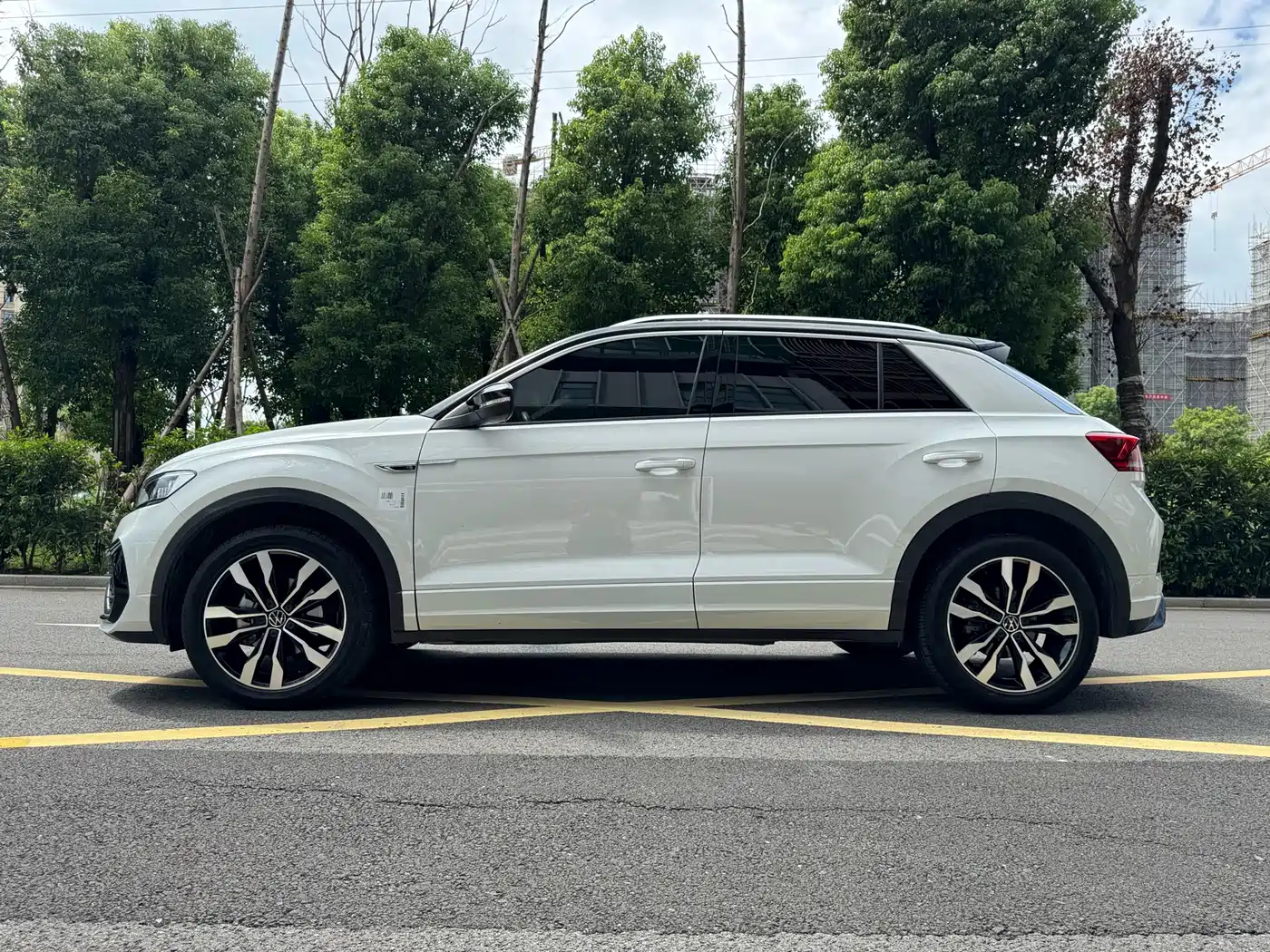 Volkswagen T-ROC 2022 280TSI DSG 2WD R-Line Pro PLUS фото 9