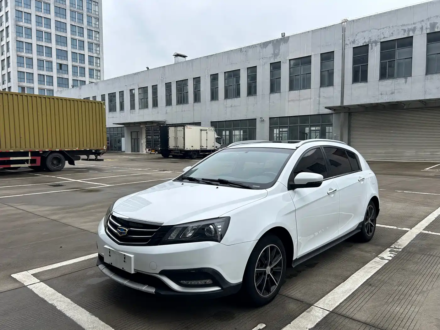 Geely Emgrand 2016 2016 Hatchback RS 1.5L CVT Up Version