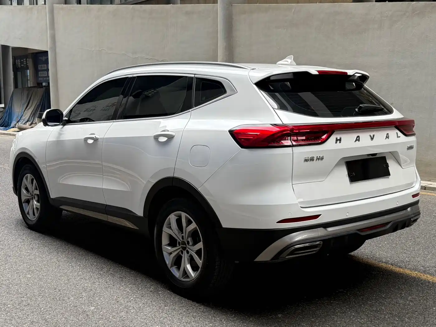 Photo 6 - Haval H6