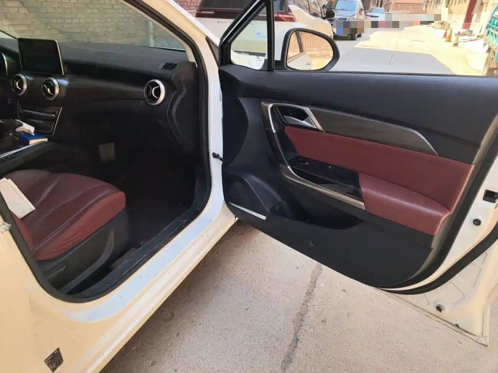 BAIC Senova D50 2019 2018 1.5L CVT Premium Smart Connect Edition