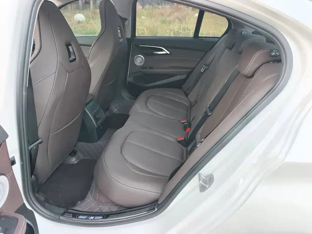 BMW 1 Series 2023 2023 125i M Sport Shadow Edition