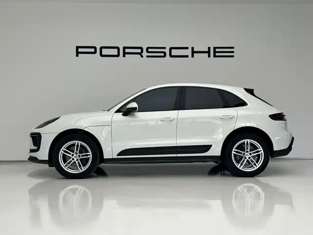 Porsche Macan 2024 Macan 2.0T — фото 2