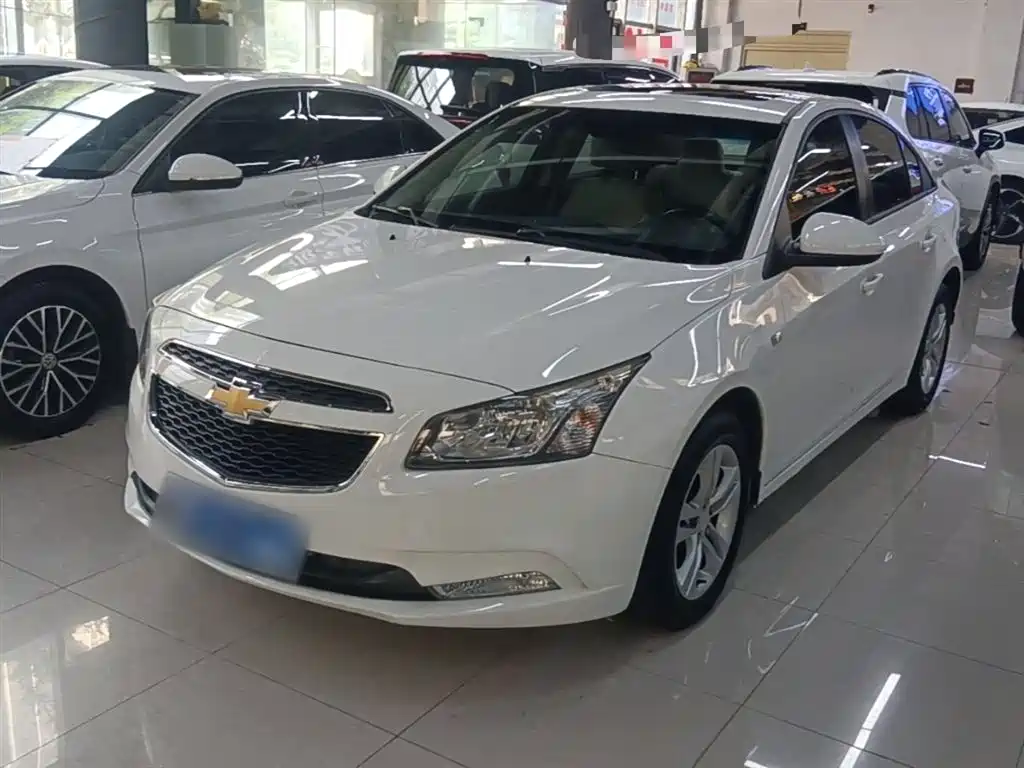 Chevrolet Cruze 2015 1.5L Classic SE AT фото 2