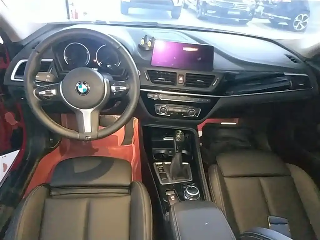 BMW 1 Series 2019 118i M Sport Package фото 6