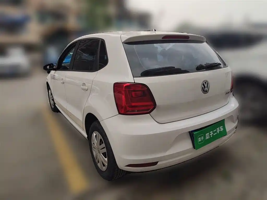 Volkswagen Polo 2016 1.4L Manual Trend фото 4