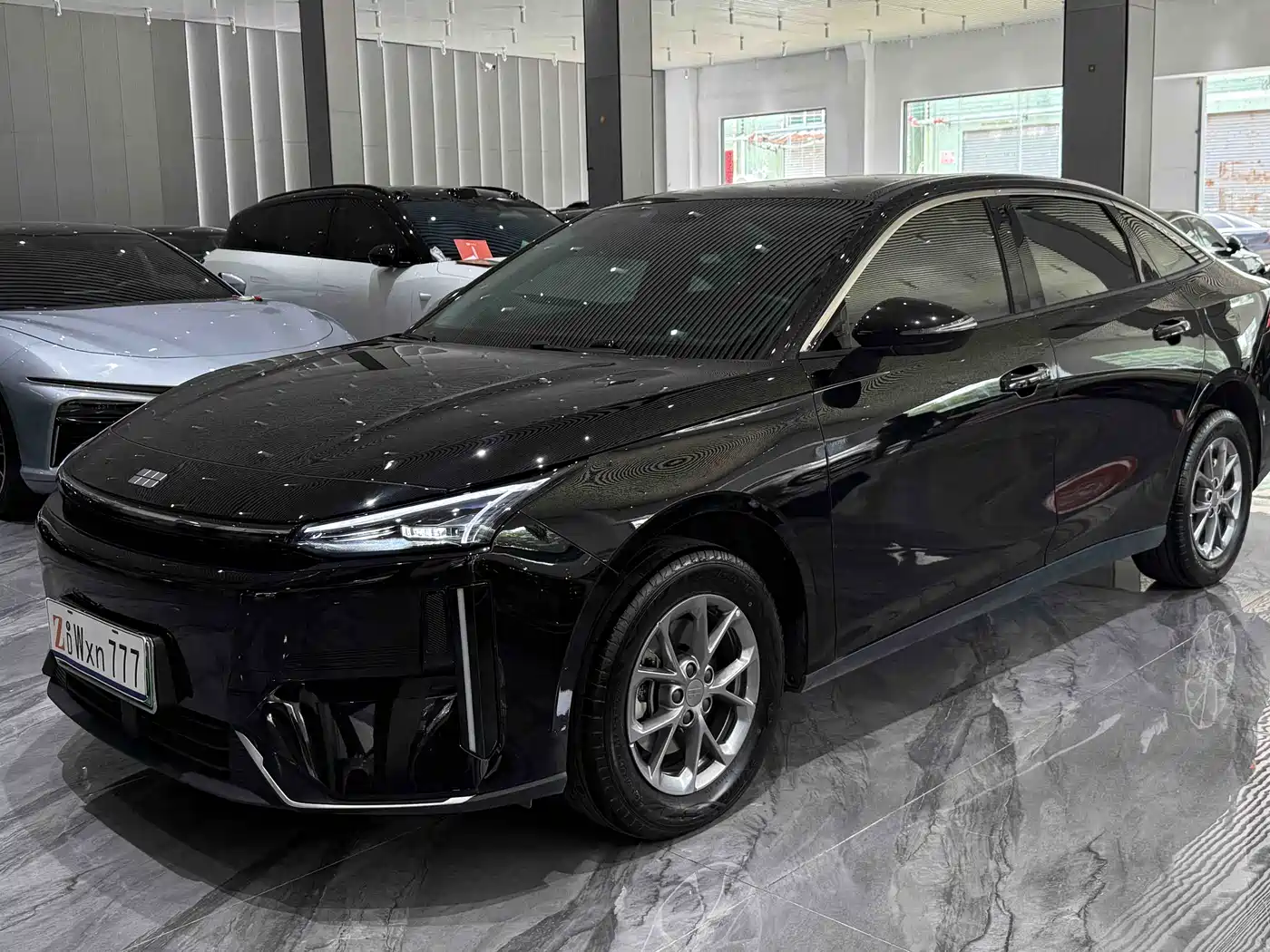 Geely Galaxy Galaxy L6 2025 EM-i 60km Voyage Edition