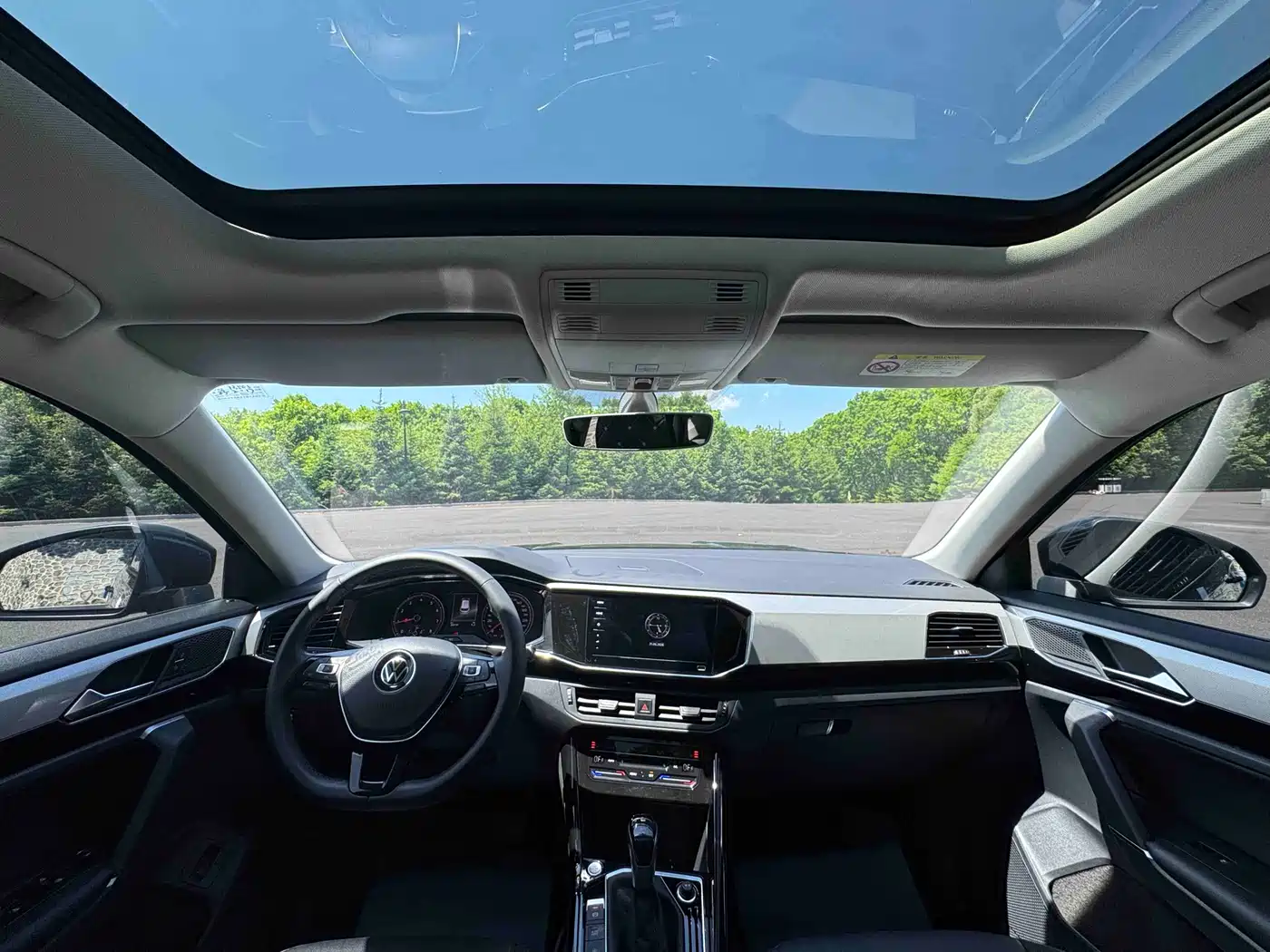 Volkswagen Tayron 2022 280TSI 2WD Luxury Smart Connect Edition фото 17