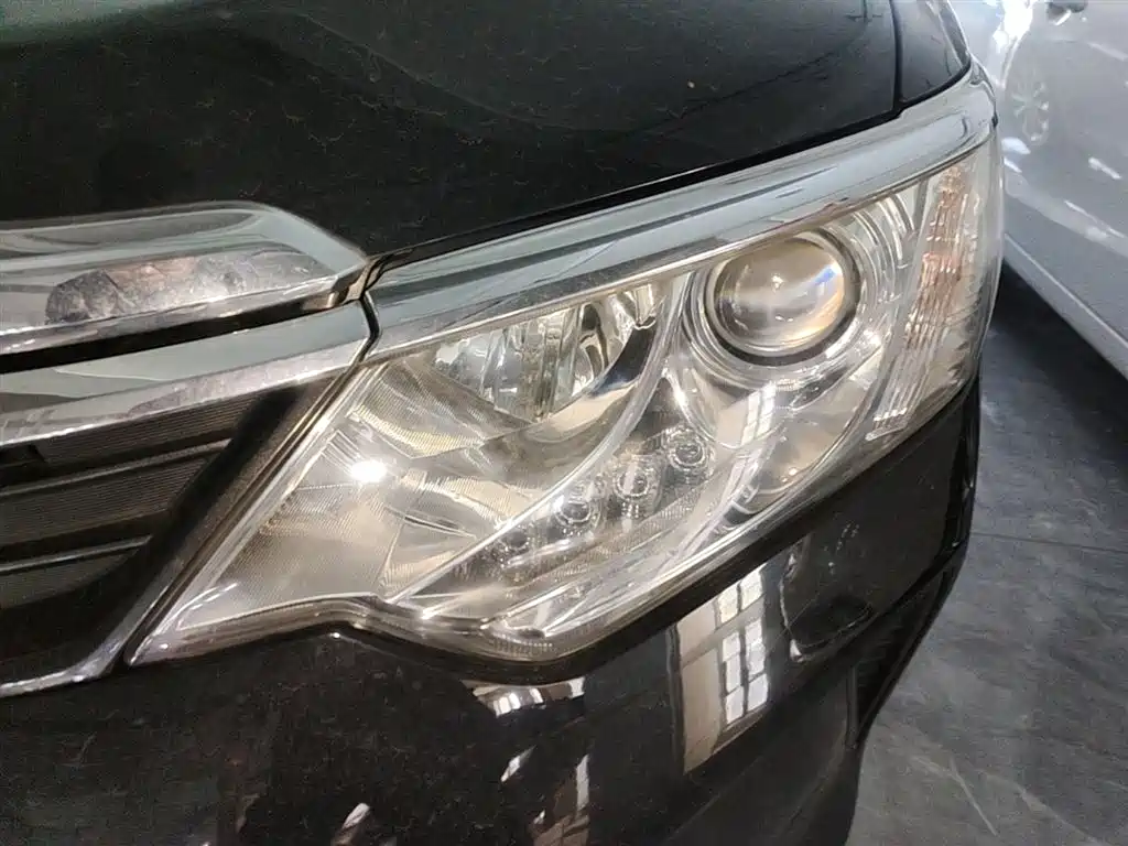 Toyota Camry 2016 2.0G 10th Anniversary Leading Edition фото 19