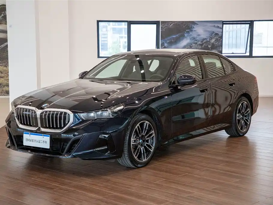 BMW 5 Series (Import) 2025 2024 Model 525i M Sport Package