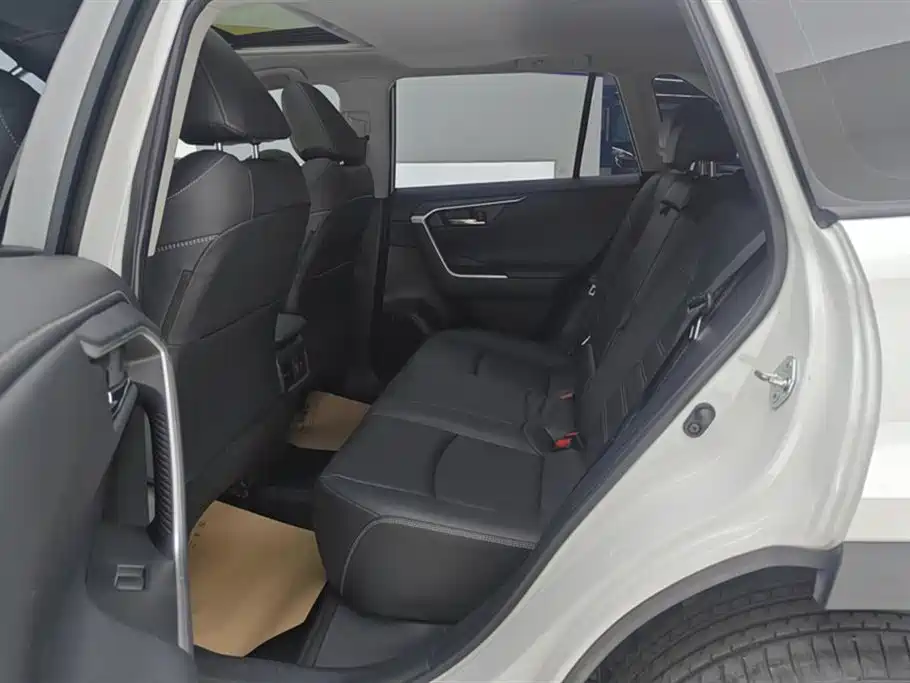 Toyota RAV4 Rongfang 2022 2.0L CVT 2WD Trend Plus Edition фото 11