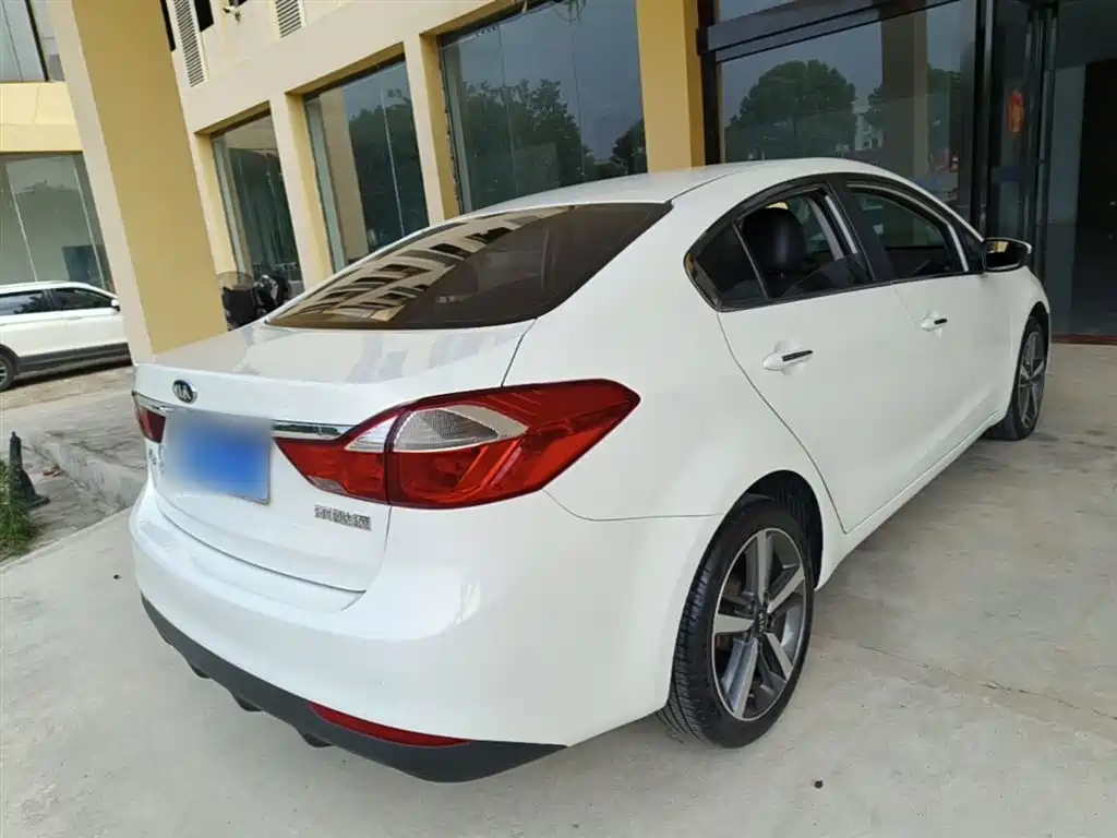 Kia K3 2016 1.6L Automatic GLS фото 7