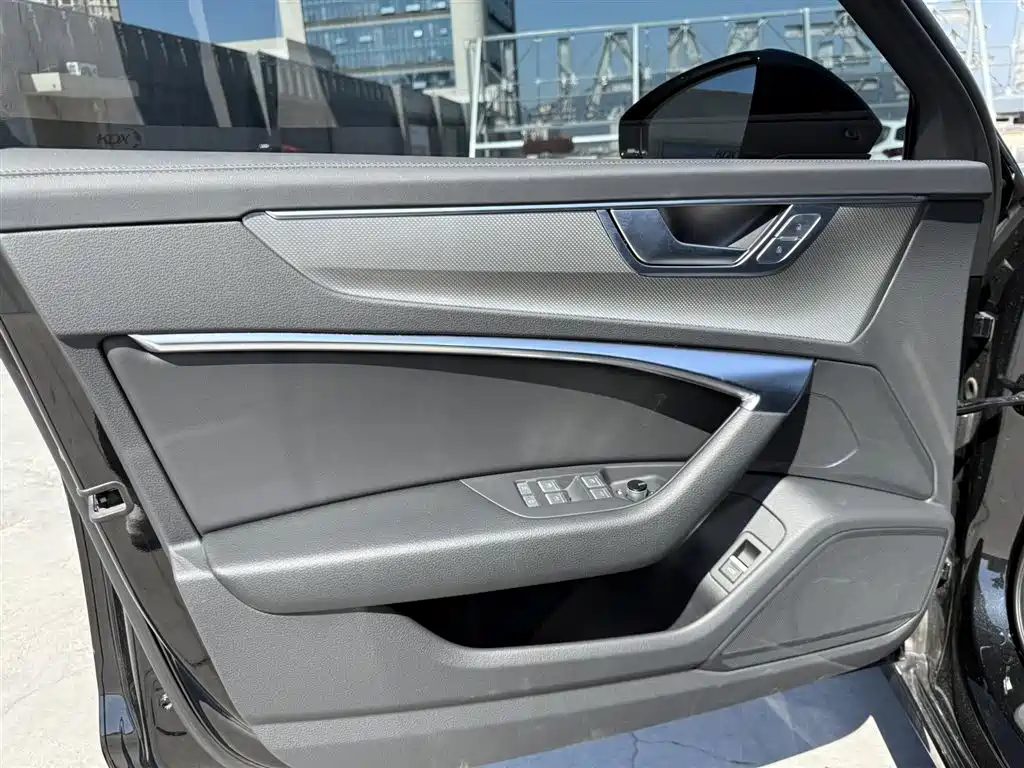 Audi A6L 2023 40 TFSI Luxury Dynamic фото 10