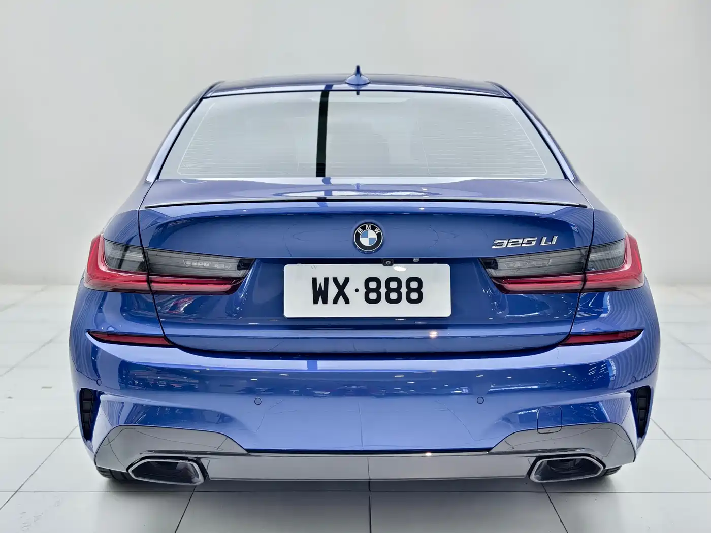 BMW 3 Series 2021 325i M Sport Night Edition фото 4