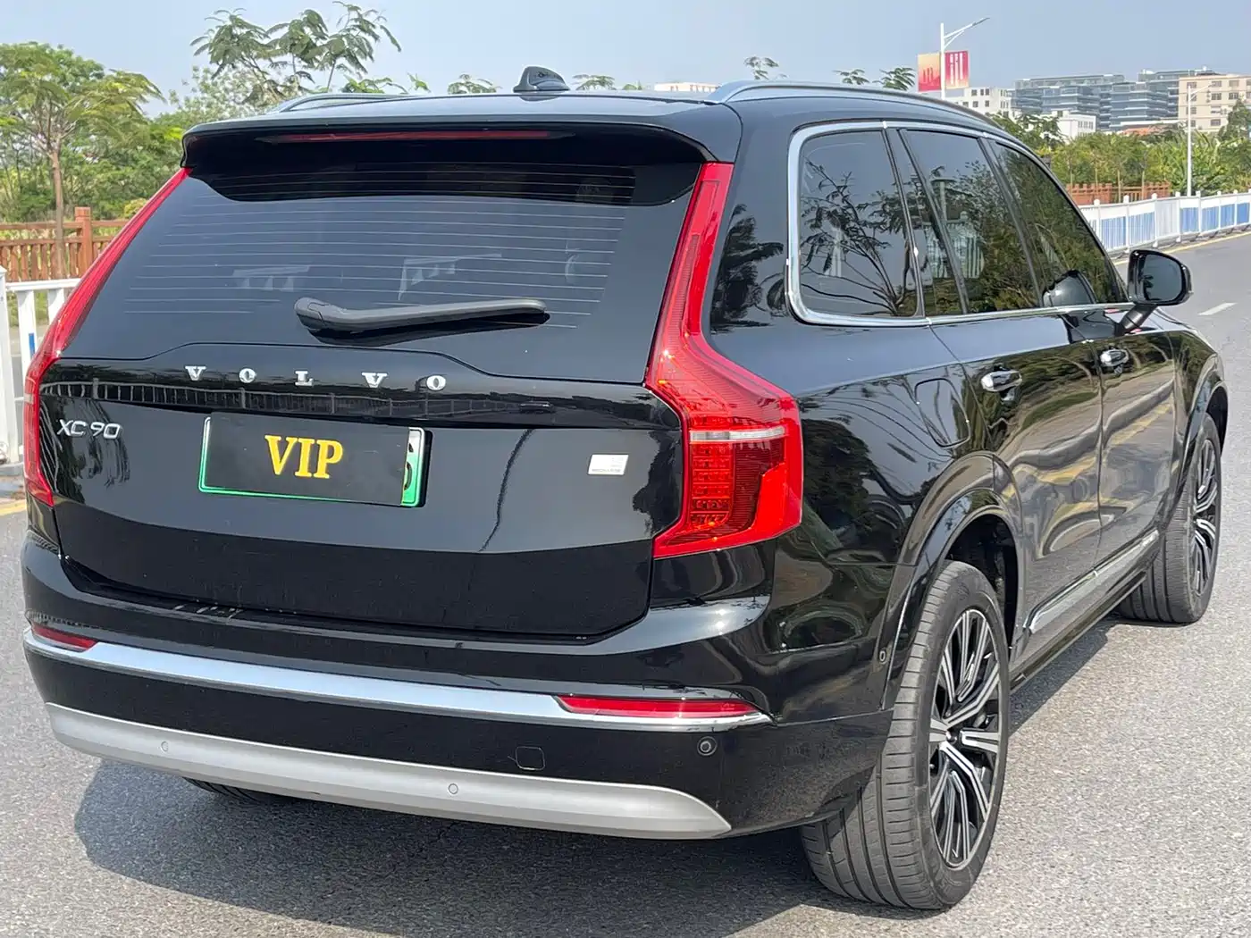 Volvo XC90 Plug-in Hybrid 2022 2022 Facelift E-Drive Hybrid T8 Intelligent Premium Luxury 7-Seater