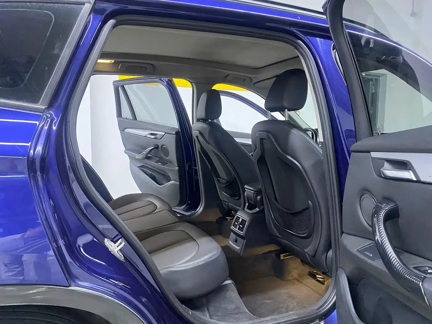 Фото 4 - BMW X1