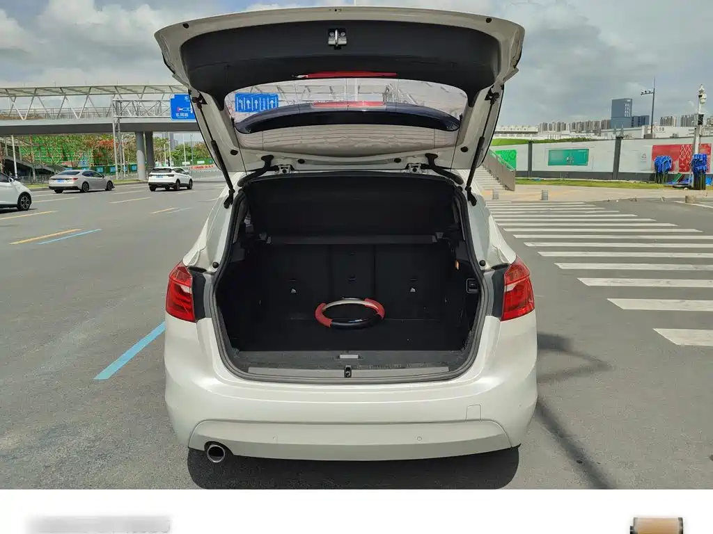 BMW 2 Series Tourer (Import) 2016 2015 218i Leading Type