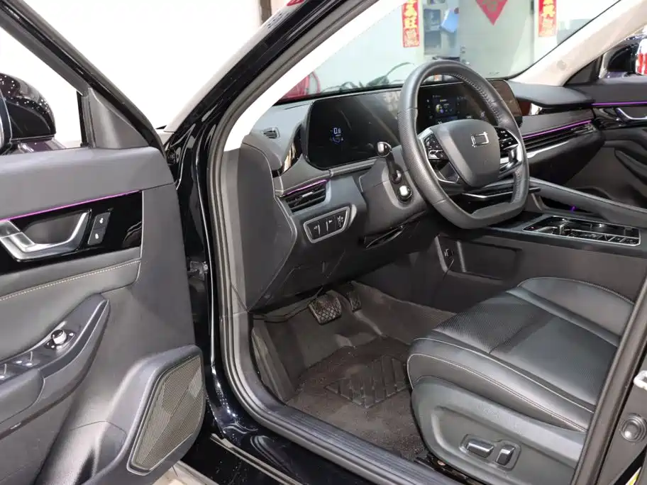 Фото 8 - Besturn B70