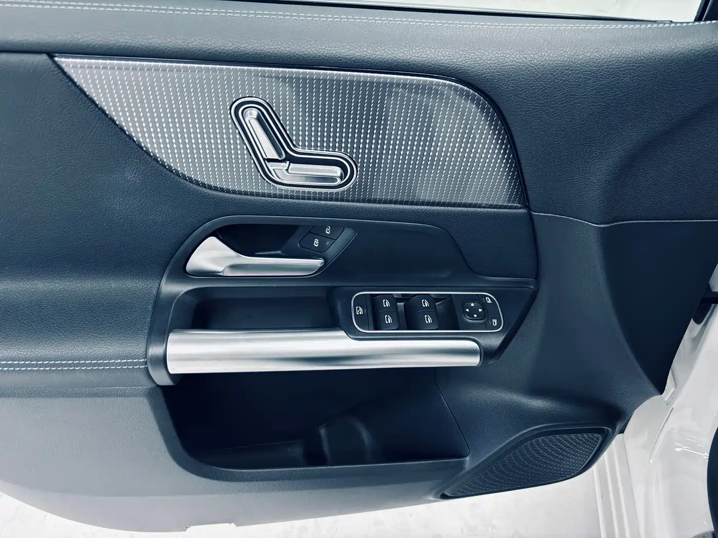 MERCEDES-BENZ B CLASS