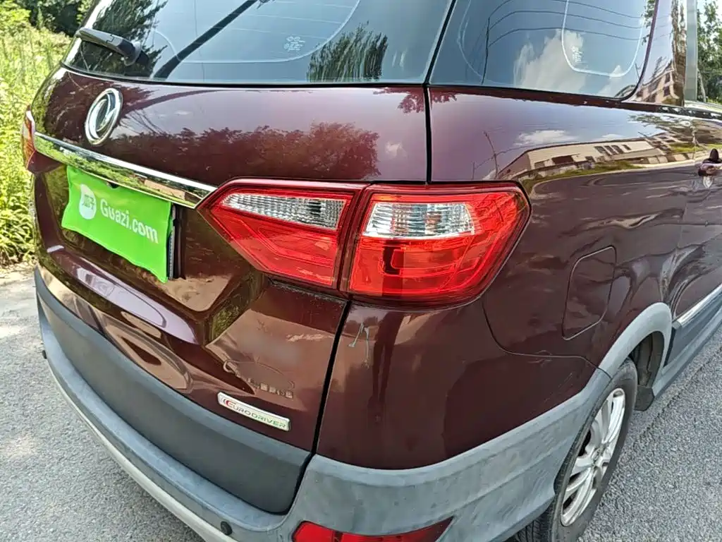 Dongfeng Fengguang Fengguang 370 2016 2016 1.5L Manual Luxury 7-seater