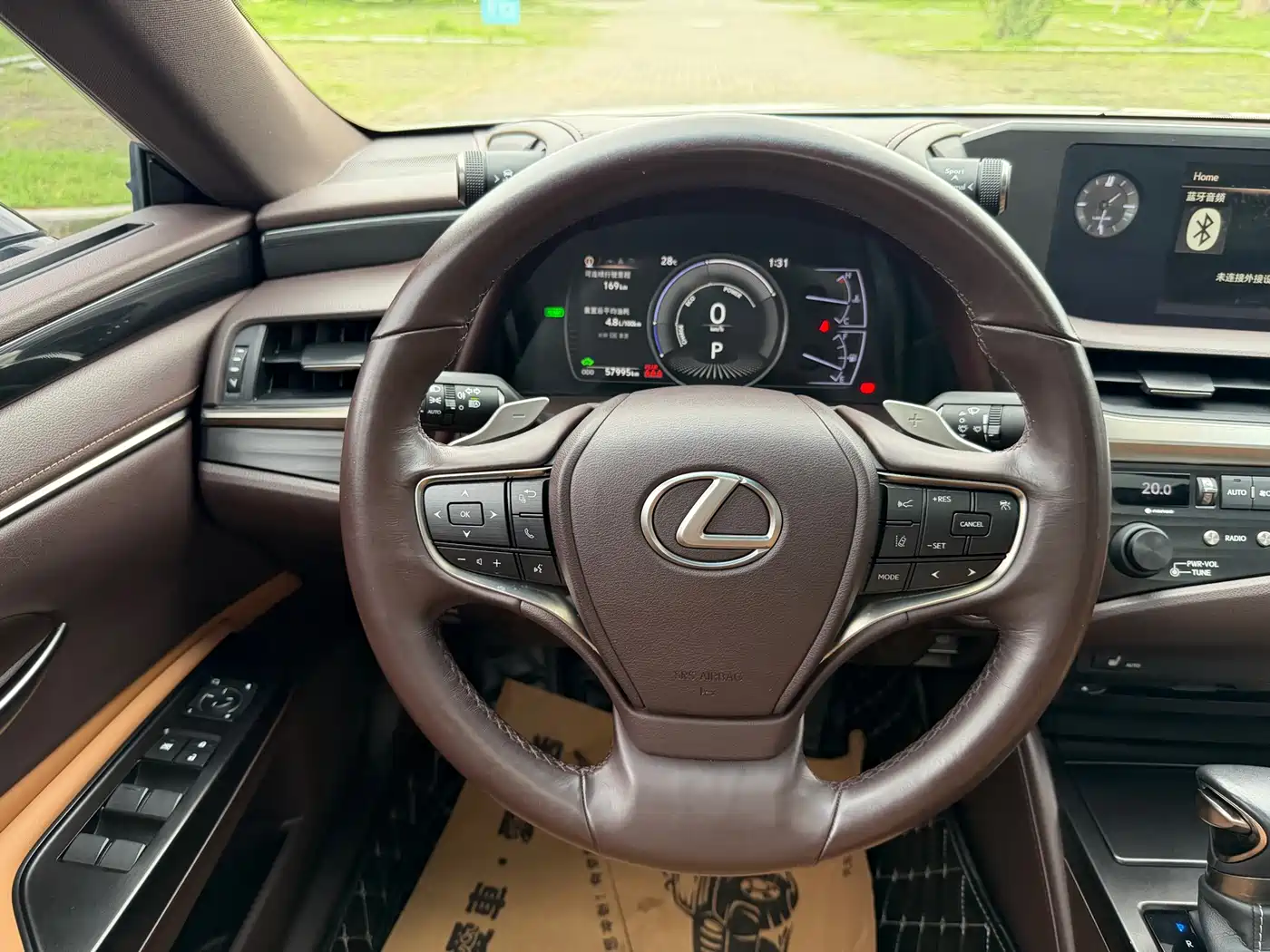 Lexus ES 2018 300h Excellence Edition China V фото 14