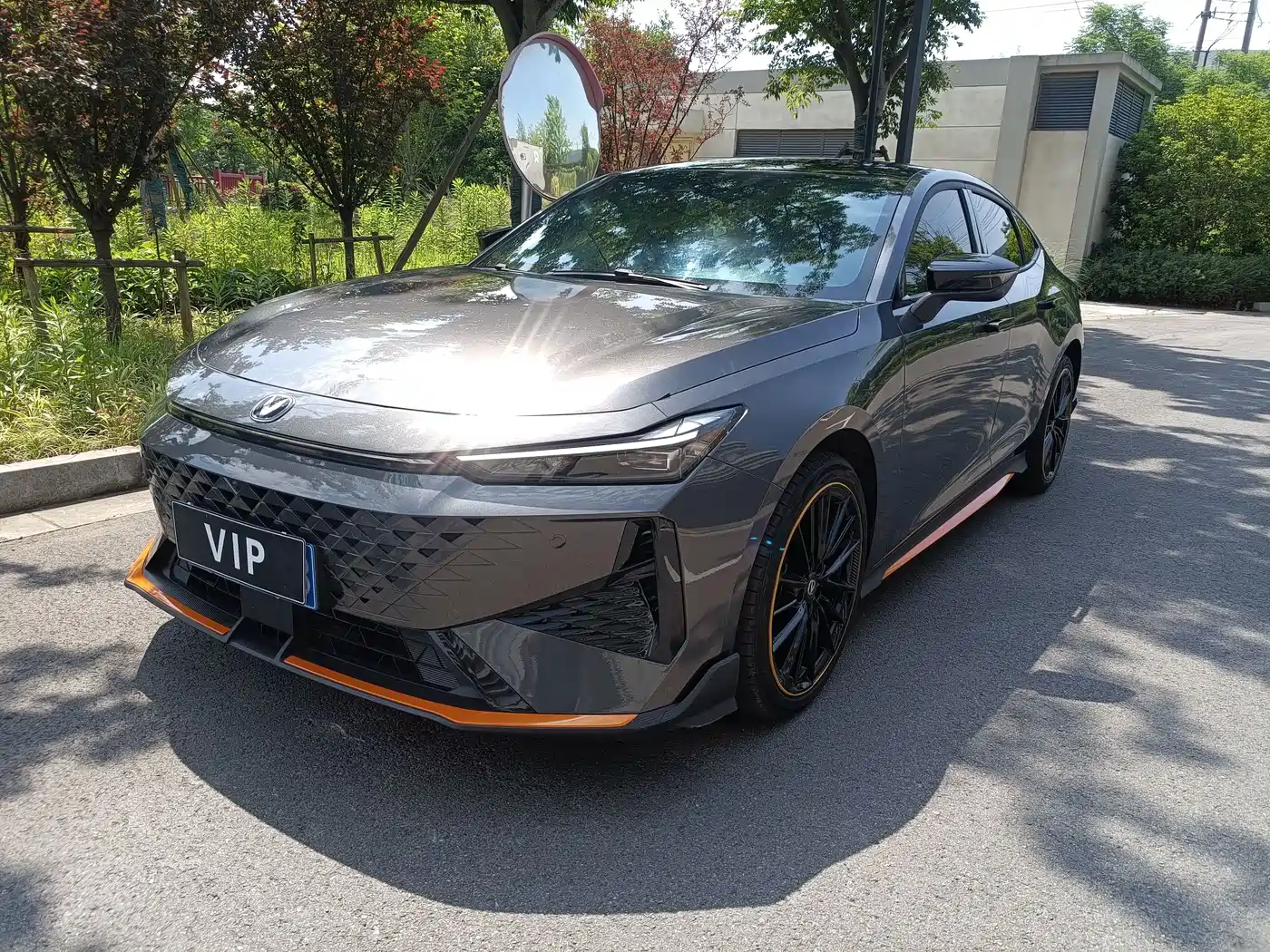 Changan UNI-V 2025 2024 1.5T Deluxe Sport