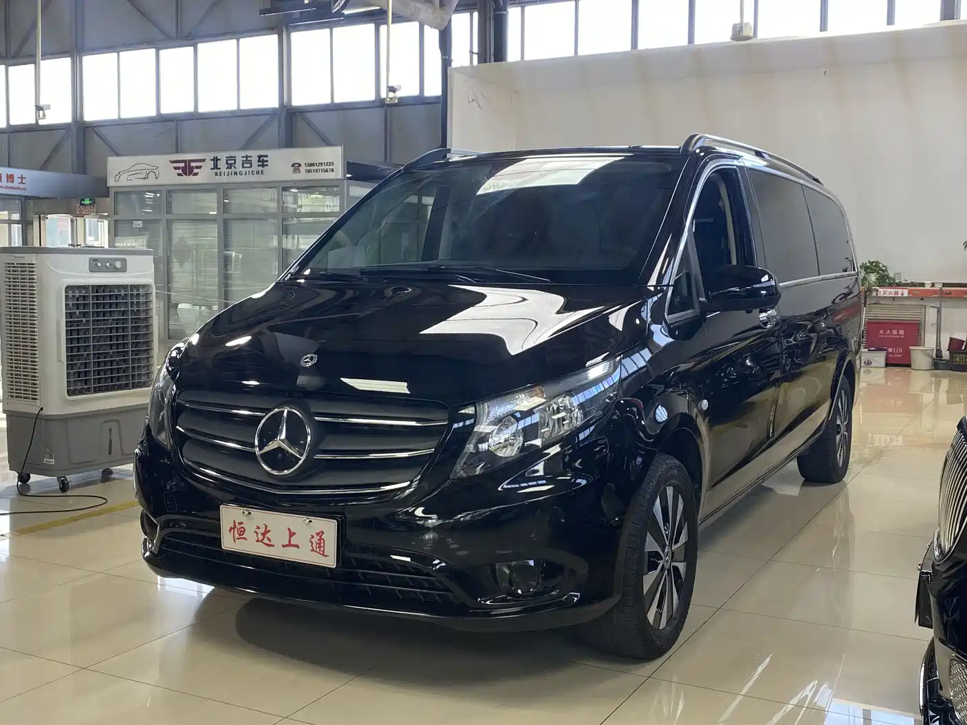 Mercedes-Benz Vito 2023 2.0T Elite 7-Seater