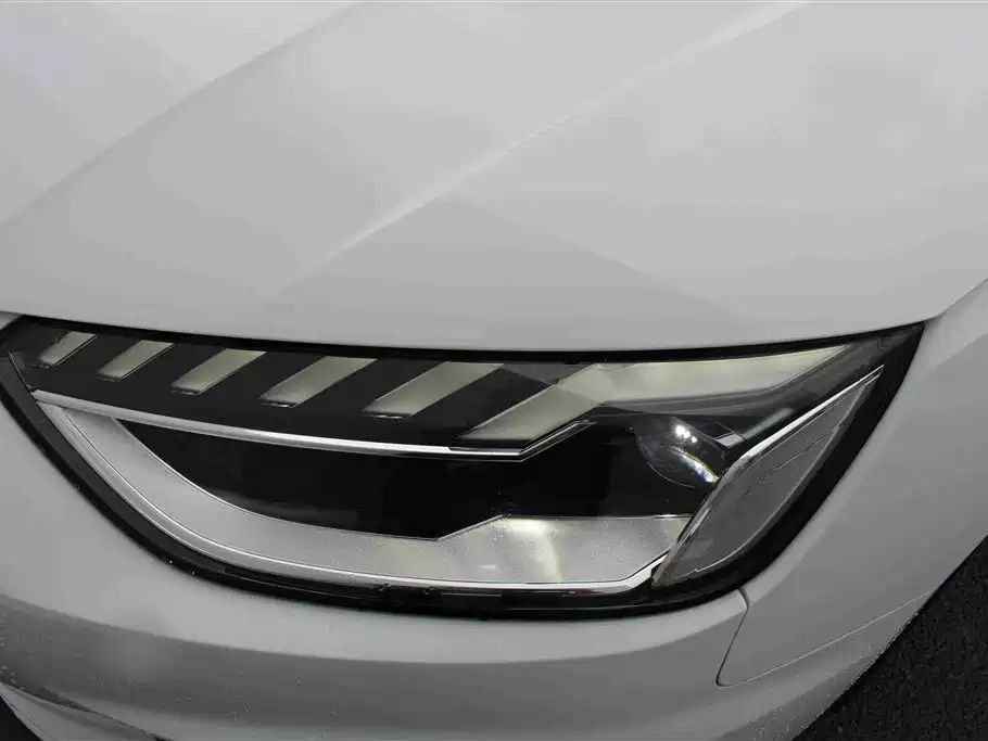 Audi A4L 2020 40 TFSI Luxury Dynamic фото 12
