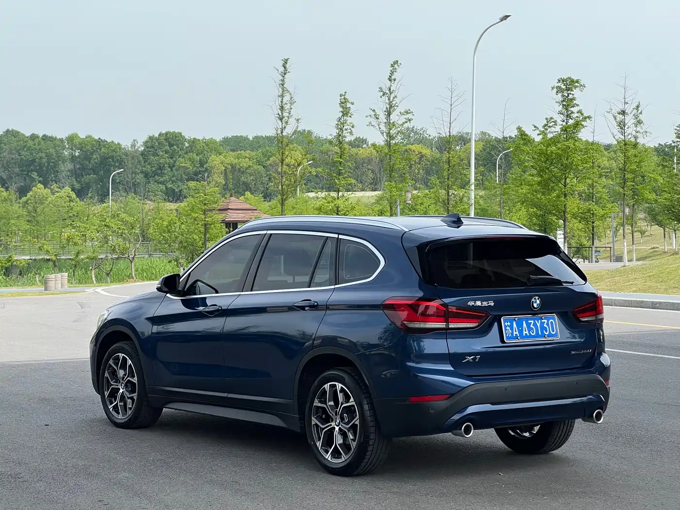BMW X1 2022 sDrive25Li Leading фото 7