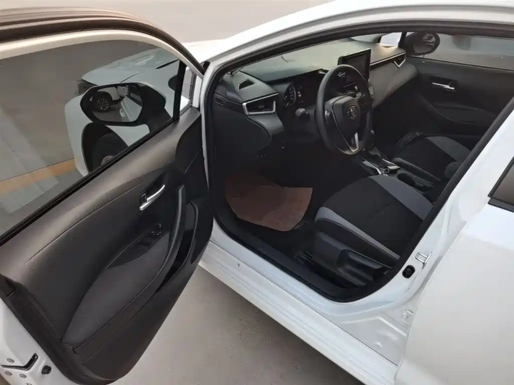 Toyota Corolla 2021 1.2T S-CVT Pioneer PLUS Edition фото 16