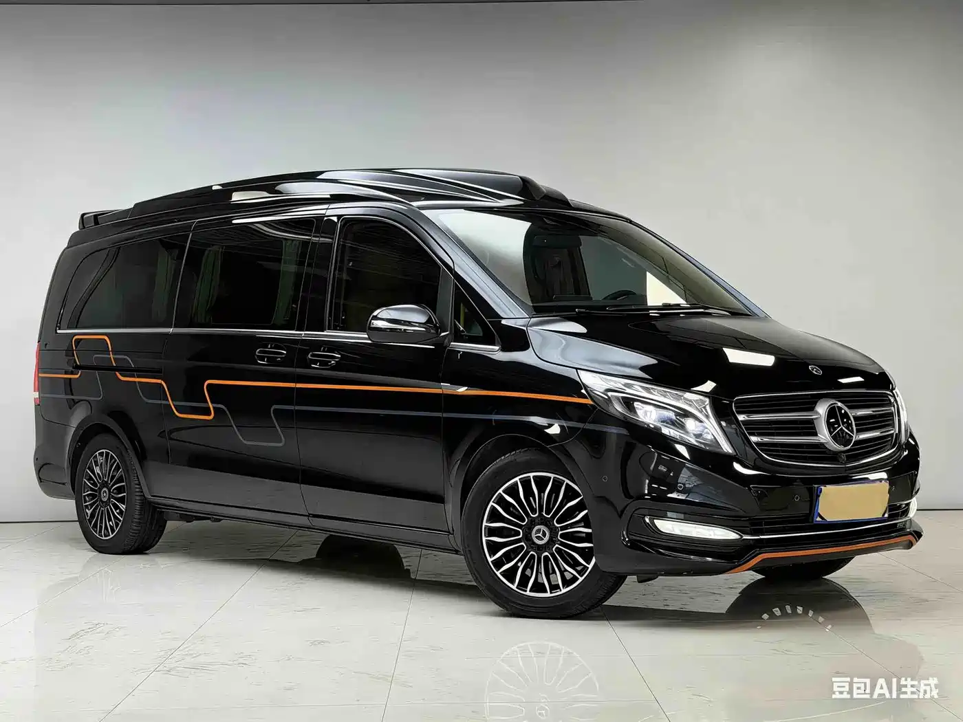 Mercedes-Benz V-Class 2018 V 260 L Premium Long Wheelbase Edition China VI фото 3