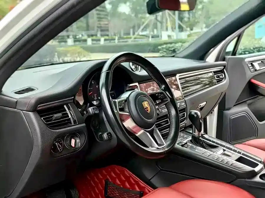 Porsche Macan 2018 Macan 2.0T фото 7