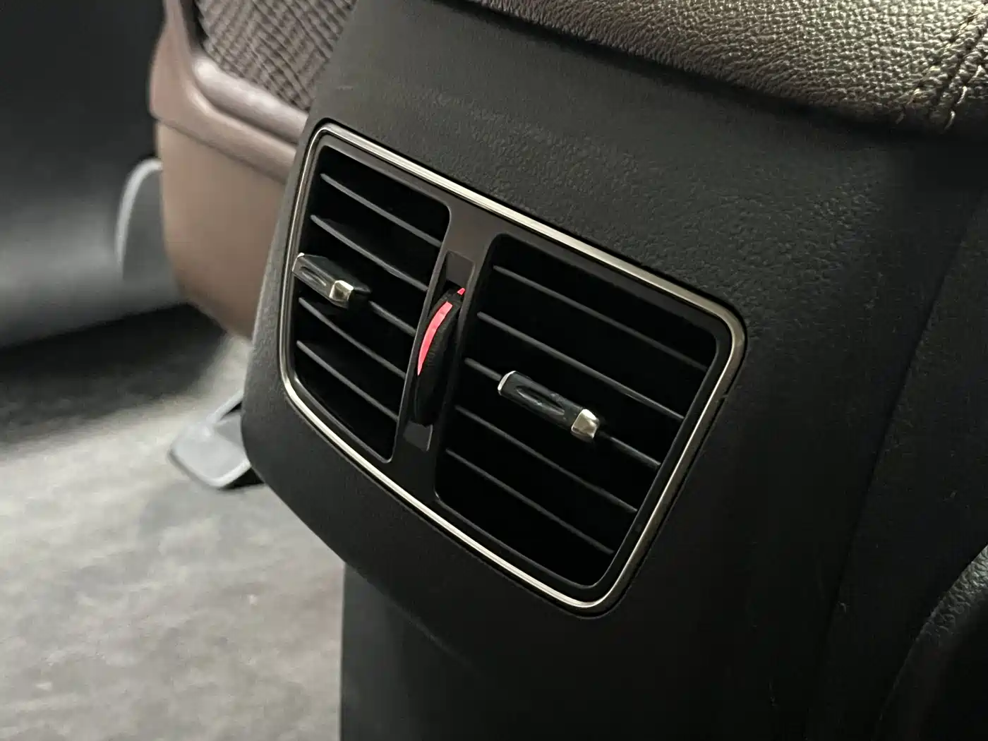 Hongqi H7 2017 1.8T Luxury фото 23