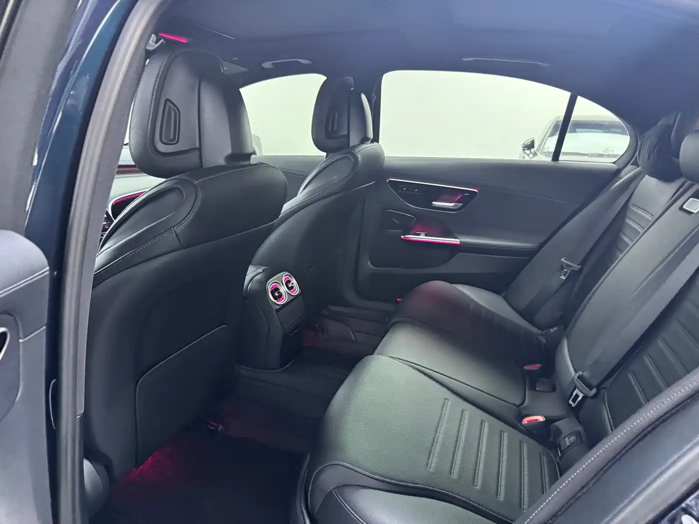 Mercedes-Benz C-Class 2023 C 260 L Sport фото 10