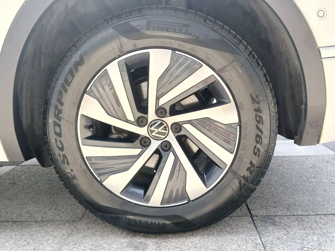 Volkswagen Tiguan L PHEV 2021 430PHEV Plug-in Hybrid Flagship фото 17
