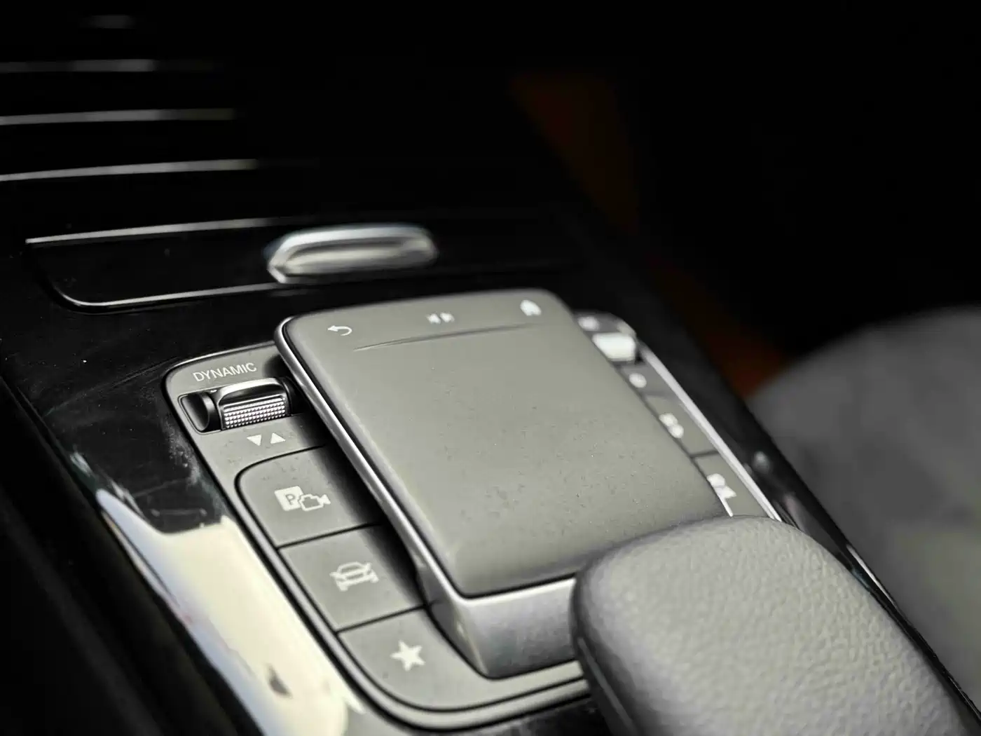 Mercedes-Benz CLA (Import) 2022 CLA 200 фото 5