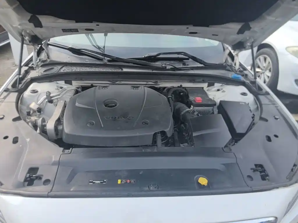 Photo 20 - Volvo S90