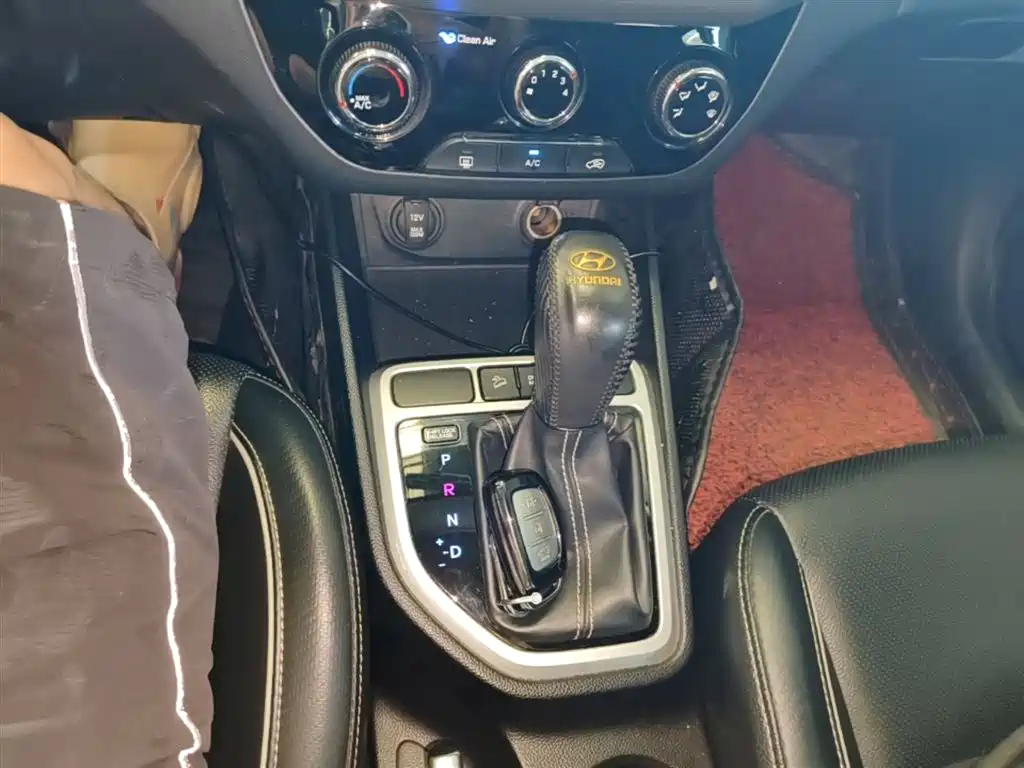 Hyundai Beijing Hyundai ix25 2017 1.6L Automatic Smart Edition фото 14