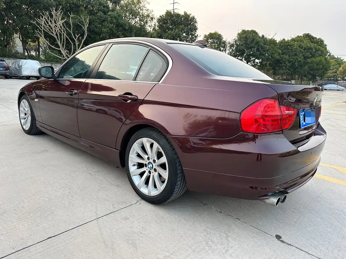 BMW 3 Series (Import) 2010 325i Luxury фото 8