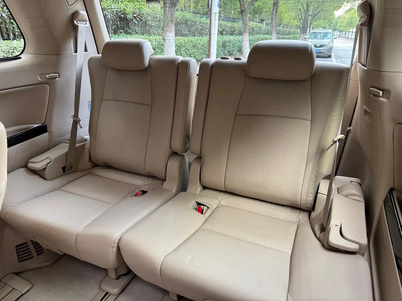 Toyota Alphard фото 17