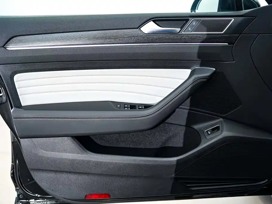Volkswagen Magotan 2026 2026 Model 30 Million Special Selection 380TSI DSG Luxury